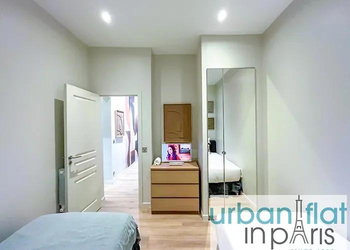 아파트 Urban Flat 63 - 3 Bedrooms Flat Champs-elysees Mermoz