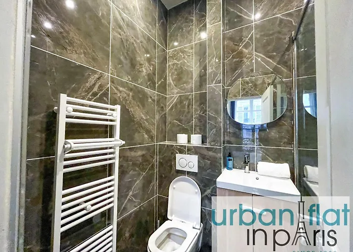 Urban Flat 63 - 3 Bedrooms Flat Champs-elysees Mermoz * 파리