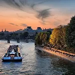 Urban Flat 63 - 3 Bedrooms Flat Champs-elysees Mermoz * Paris
