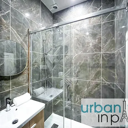 Daire Urban Flat 63 - 3 Bedrooms Flat Champs-elysees Mermoz Paris