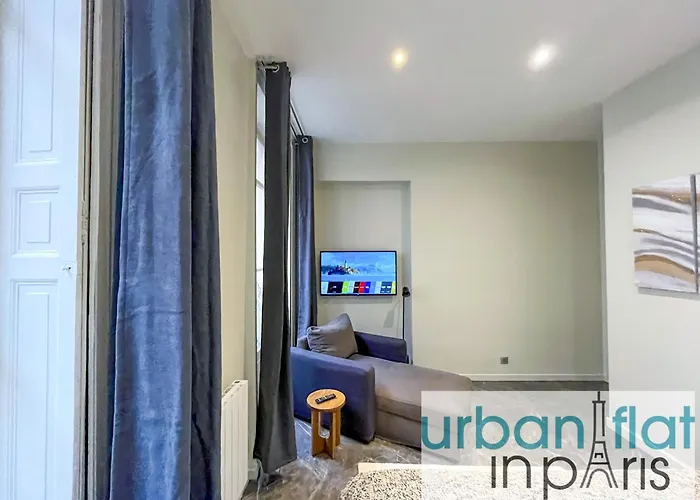 Urban Flat 63 - 3 Bedrooms Flat Champs-elysees Mermoz * Paris