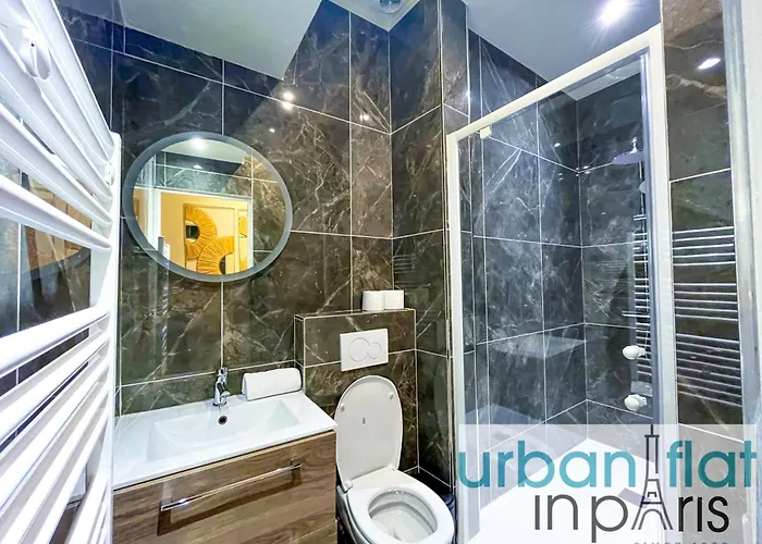 Apartment Urban Flat 63 - 3 Bedrooms Flat Champs-elysees Mermoz Paris