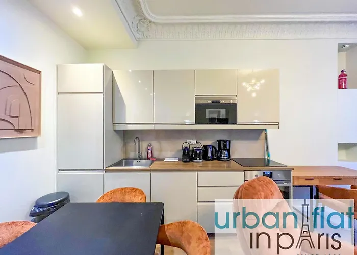 Urban Flat 63 - 3 Bedrooms Flat Champs-elysees Mermoz