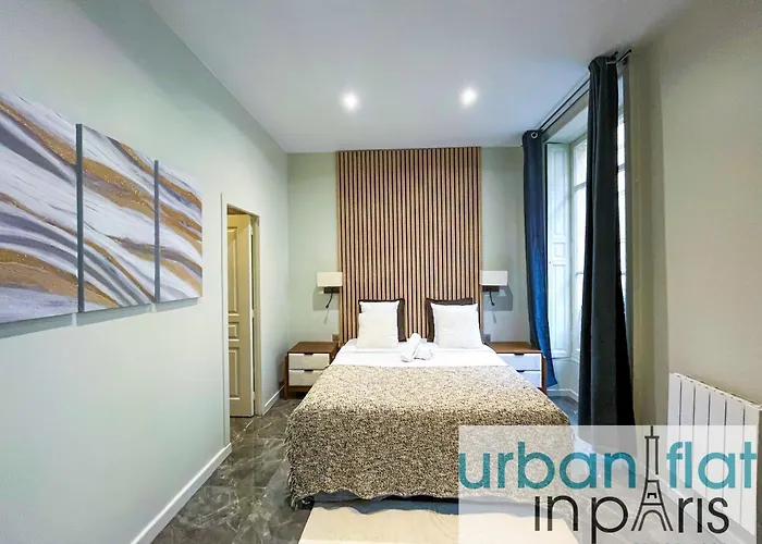Urban Flat 63 - 3 Bedrooms Flat Champs-elysees Mermoz Apartment *